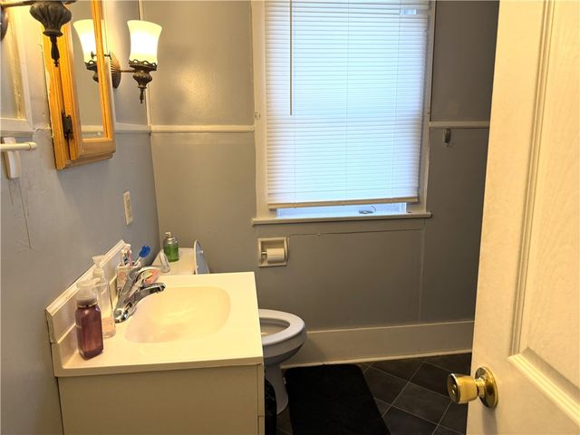 304 SPRUCE AVENUE, Sharon, PA 16146