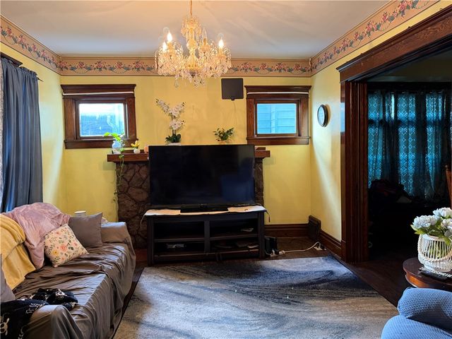 304 SPRUCE AVENUE, Sharon, PA 16146