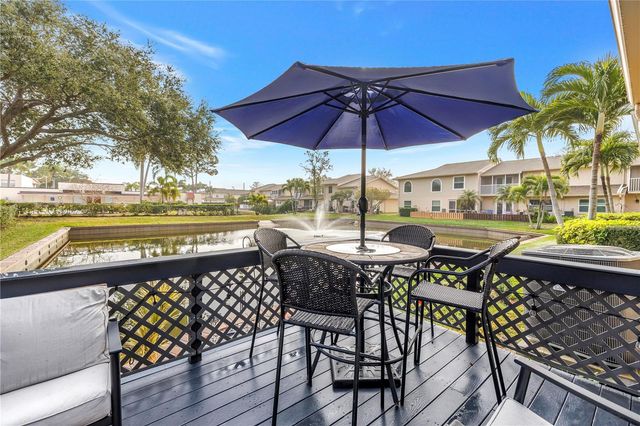 9049 ANTIGUA DRIVE, Seminole, FL 33777