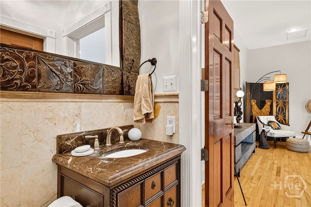 Image 26 of property listing at 529 E 44th Street, Savannah, GA 31405
