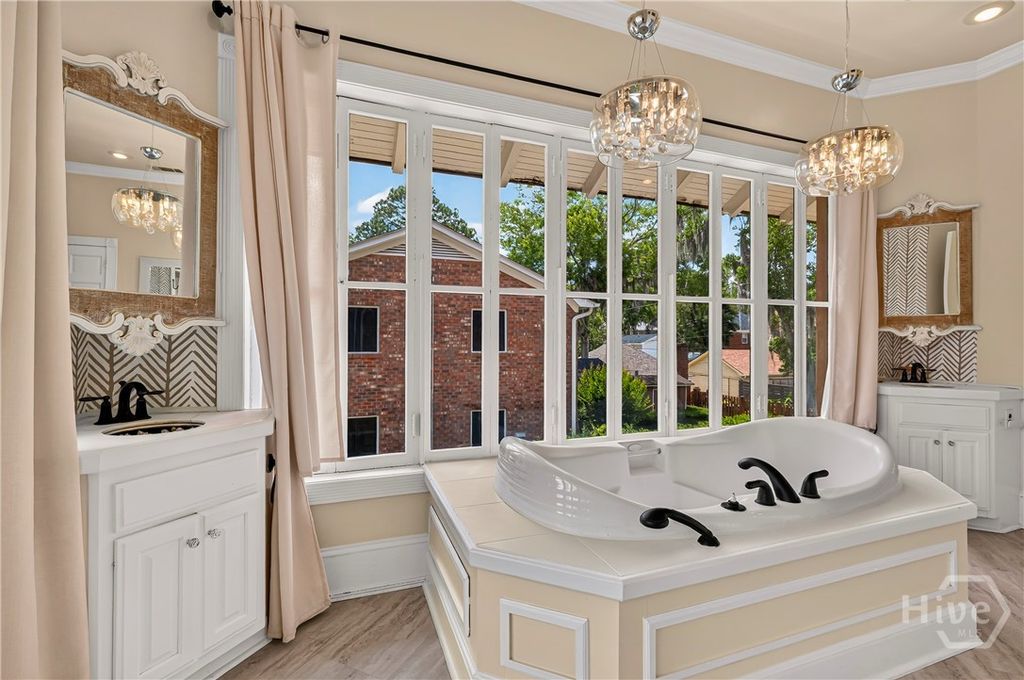 Image 31 of property listing at 529 E 44th Street, Savannah, GA 31405
