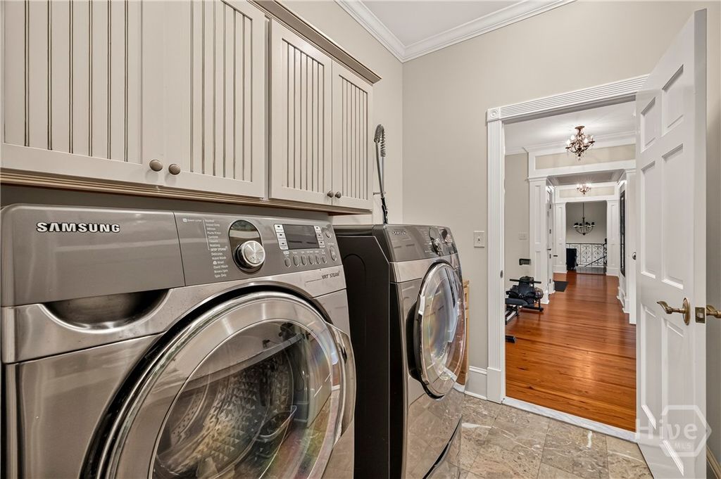 Image 40 of property listing at 529 E 44th Street, Savannah, GA 31405
