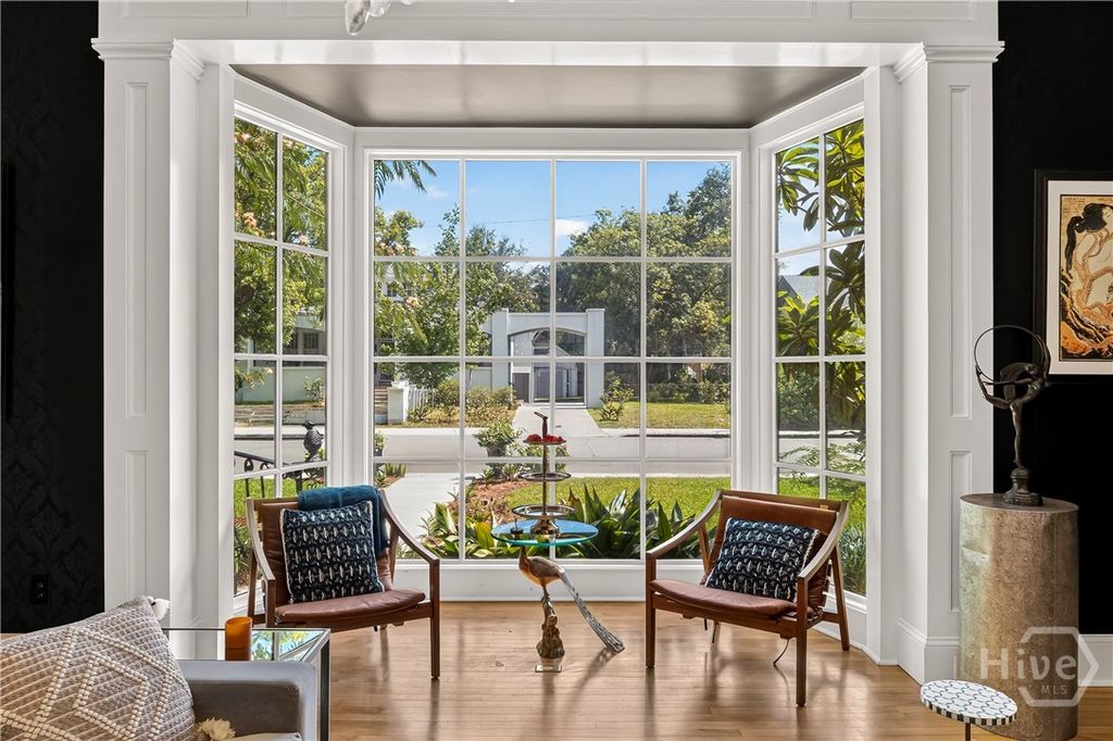 Image 6 of property listing at 529 E 44th Street, Savannah, GA 31405