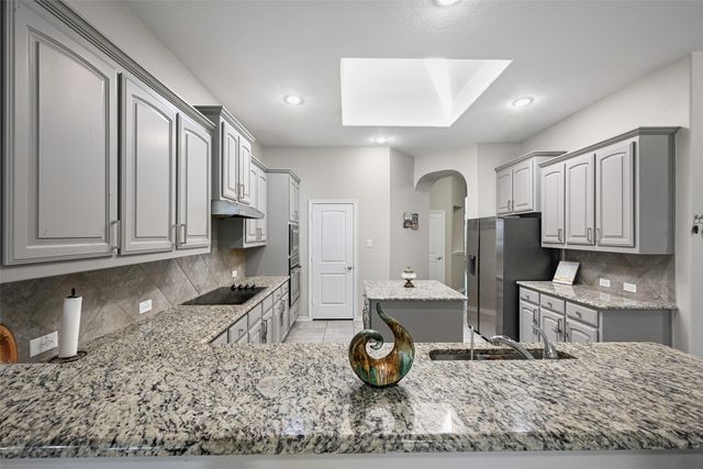 1108 Daventry Drive, Glenn Heights, TX 75154