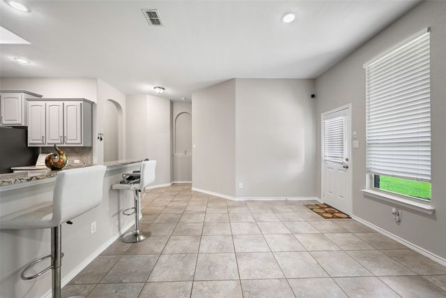 1108 Daventry Drive, Glenn Heights, TX 75154