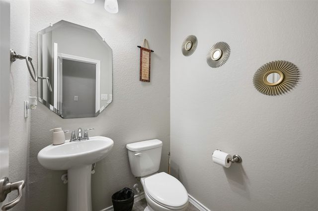 1108 Daventry Drive, Glenn Heights, TX 75154