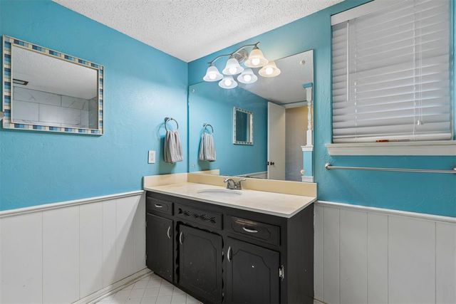6709 N Libby Avenue, Oklahoma City, OK 73132