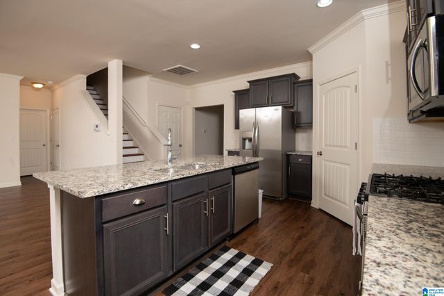 6621 NEWBRIDGE DRIVE, Bessemer, AL 35022