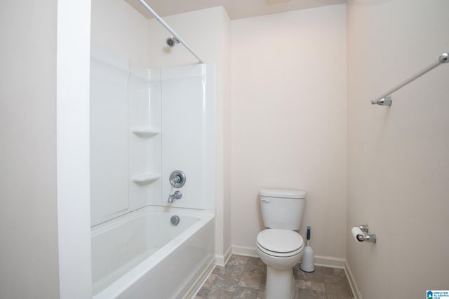 6621 NEWBRIDGE DRIVE, Bessemer, AL 35022