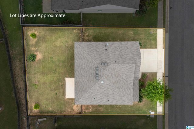 6621 NEWBRIDGE DRIVE, Bessemer, AL 35022