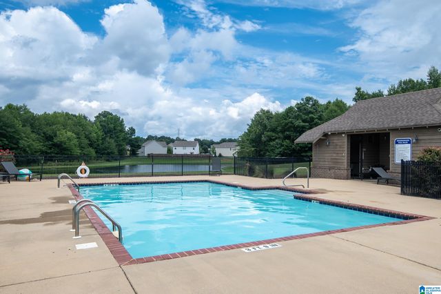 6621 NEWBRIDGE DRIVE, Bessemer, AL 35022