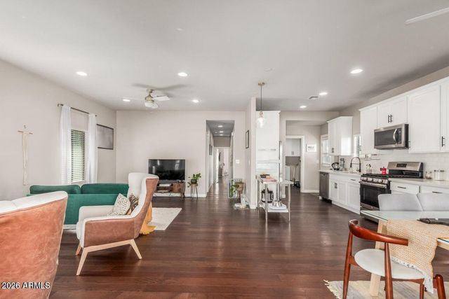 1645 W WILLETTA Street, Phoenix, AZ 85007