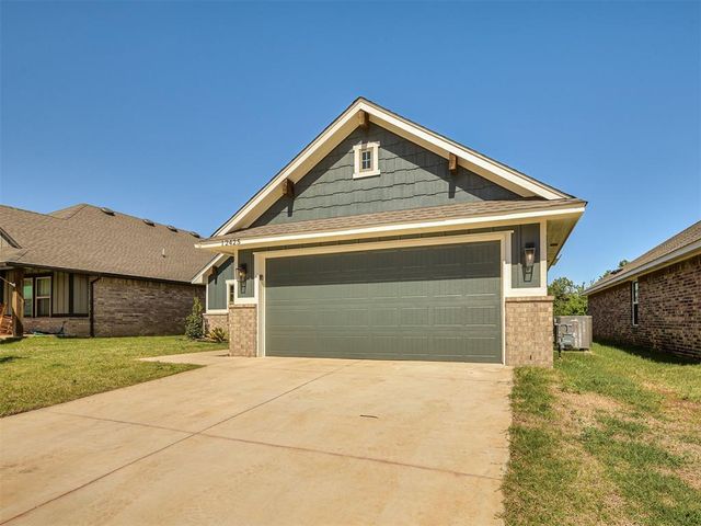 12425 Dolche Vita Drive, Yukon, OK 73099