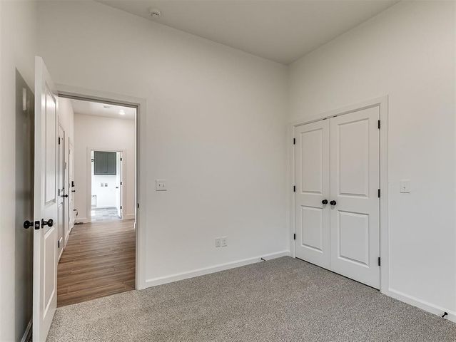 12425 Dolche Vita Drive, Yukon, OK 73099