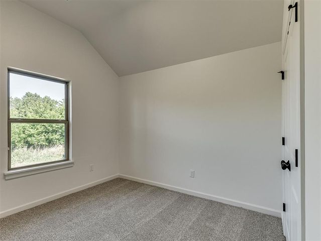 12425 Dolche Vita Drive, Yukon, OK 73099