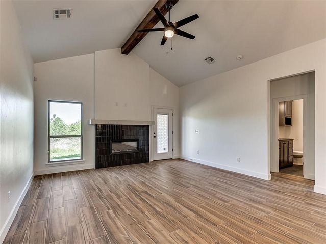 12425 Dolche Vita Drive, Yukon, OK 73099