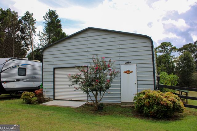 100 Laketrail Drive, Griffin, GA 30223