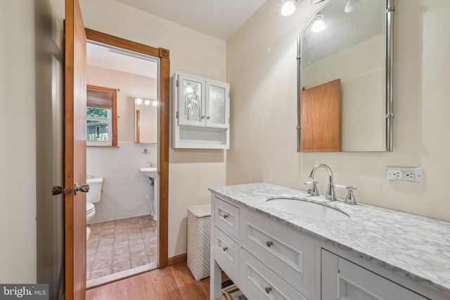 831 LAUREL ST, Blackwood, NJ 08012
