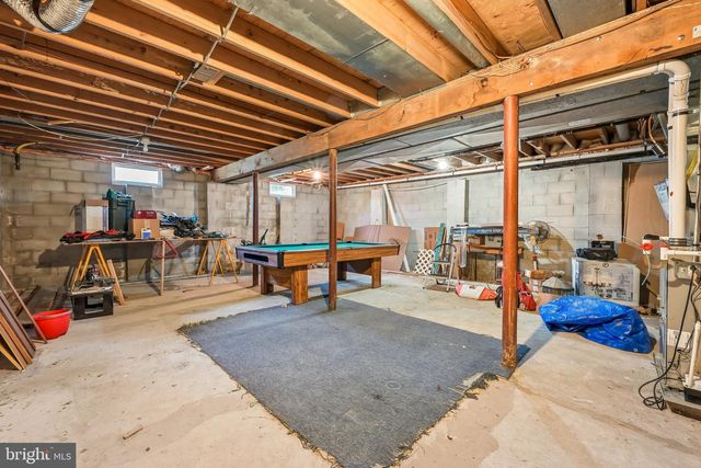 831 LAUREL ST, Blackwood, NJ 08012