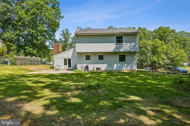 831 LAUREL ST, Blackwood, NJ 08012