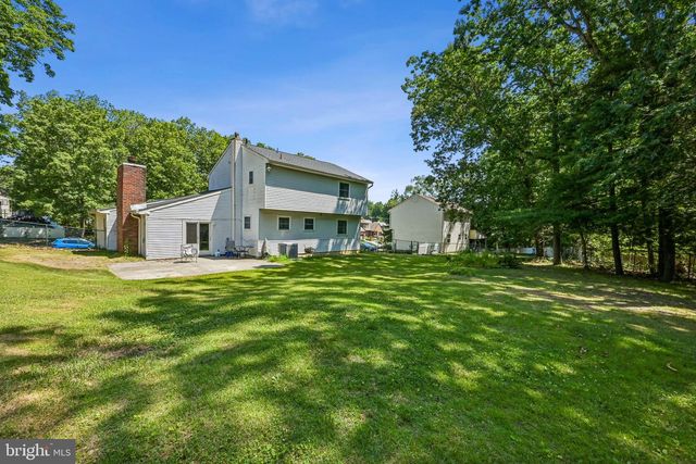 831 LAUREL ST, Blackwood, NJ 08012