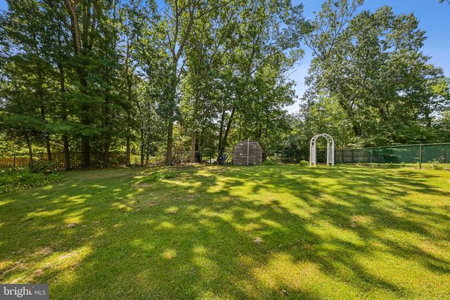 831 LAUREL ST, Blackwood, NJ 08012