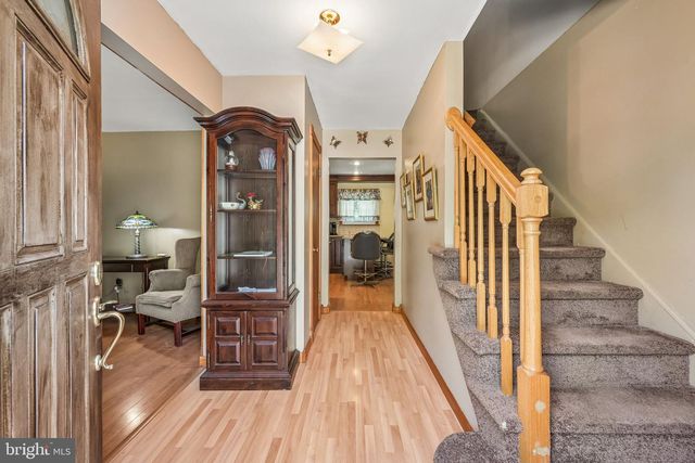 831 LAUREL ST, Blackwood, NJ 08012