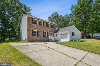 831 LAUREL ST, Blackwood, NJ 08012