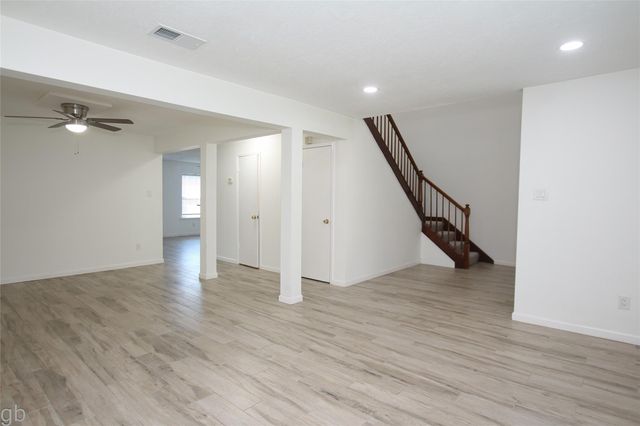 11568 S Kirkwood Road, Houston, TX 77477