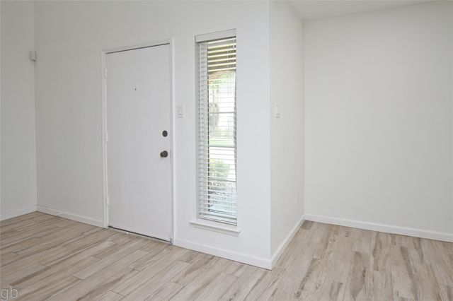 11568 S Kirkwood Road, Houston, TX 77477