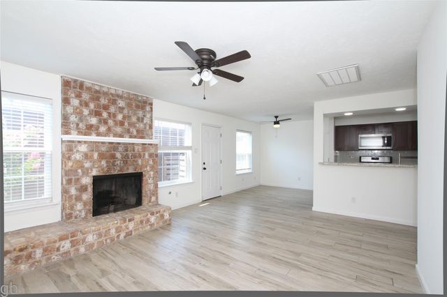 11568 S Kirkwood Road, Houston, TX 77477