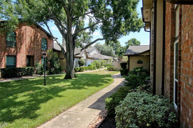 11568 S Kirkwood Road, Houston, TX 77477