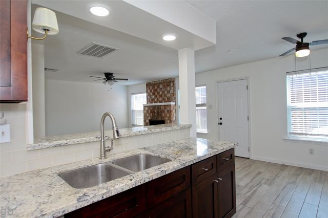 11568 S Kirkwood Road, Houston, TX 77477