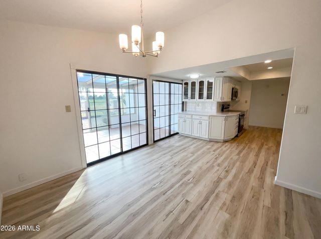 1803 W KIOWA Circle, Mesa, AZ 85202