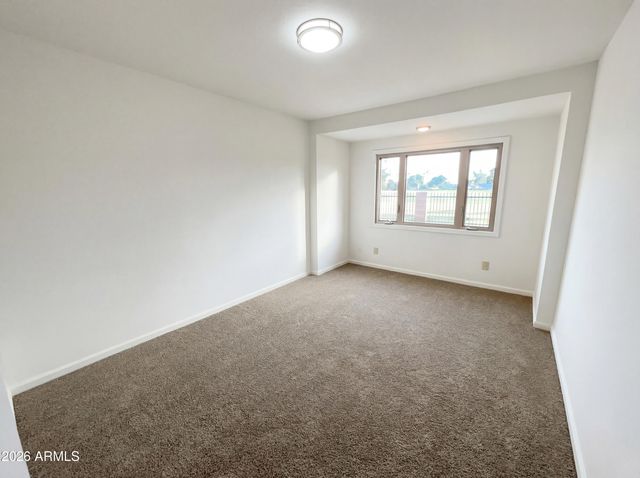 1803 W KIOWA Circle, Mesa, AZ 85202