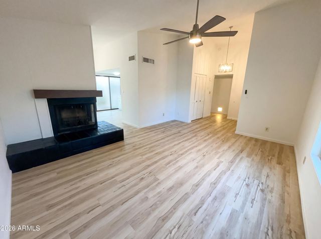 1803 W KIOWA Circle, Mesa, AZ 85202