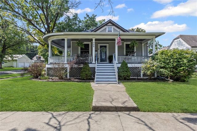 509 E Peoria Street, Paola, KS 66071