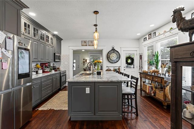 509 E Peoria Street, Paola, KS 66071