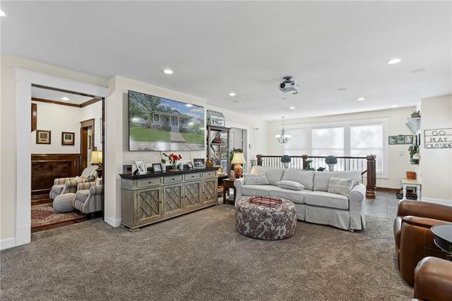 509 E Peoria Street, Paola, KS 66071