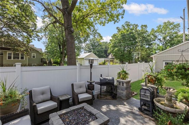 509 E Peoria Street, Paola, KS 66071
