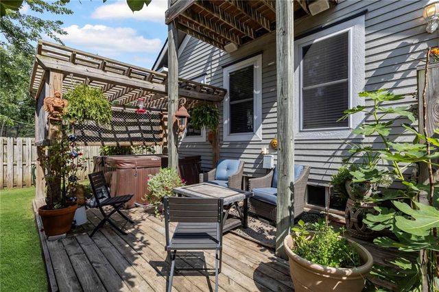 509 E Peoria Street, Paola, KS 66071