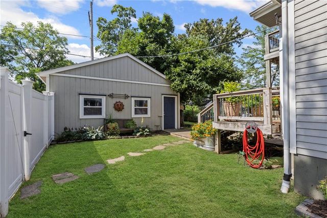 509 E Peoria Street, Paola, KS 66071