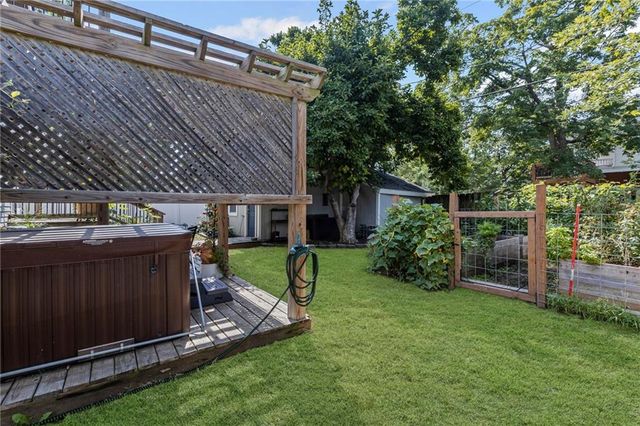 509 E Peoria Street, Paola, KS 66071