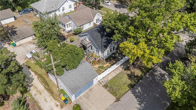 509 E Peoria Street, Paola, KS 66071
