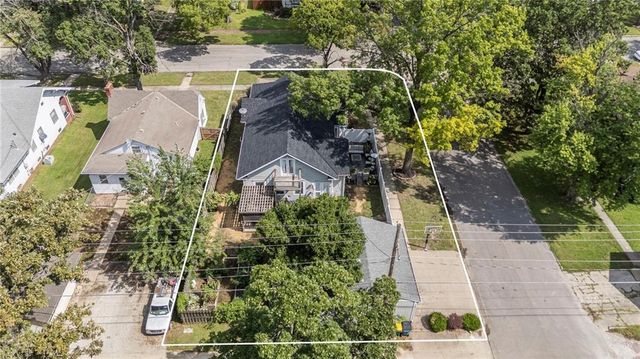 509 E Peoria Street, Paola, KS 66071