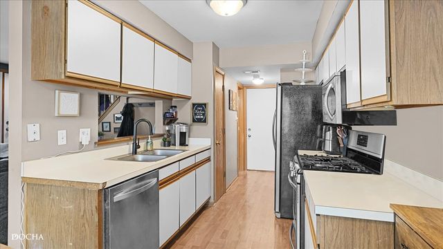 16010 84th Avenue, Tinley Park, IL 60487