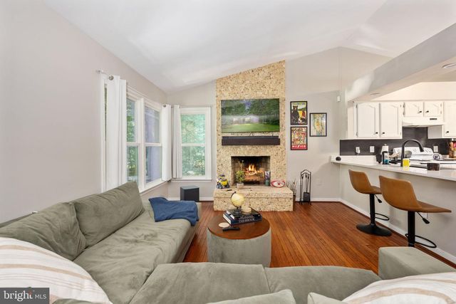 142 WOODLAND DR, Stafford, VA 22556