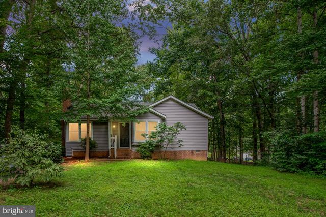 142 WOODLAND DR, Stafford, VA 22556