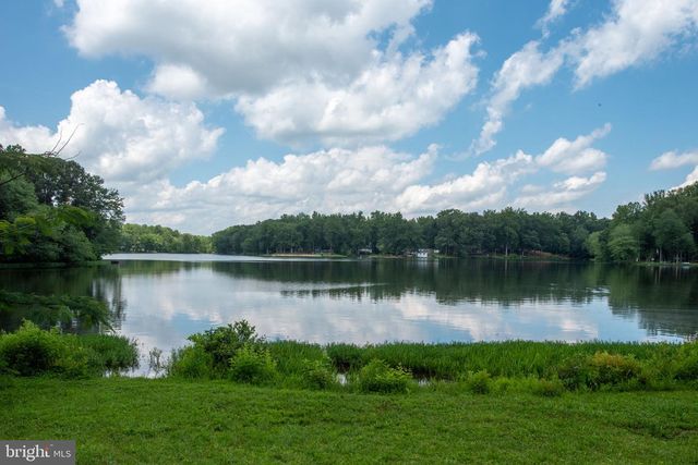 142 WOODLAND DR, Stafford, VA 22556