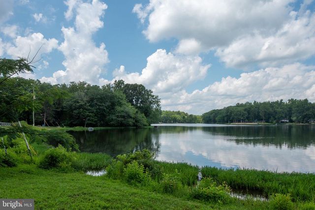 142 WOODLAND DR, Stafford, VA 22556
